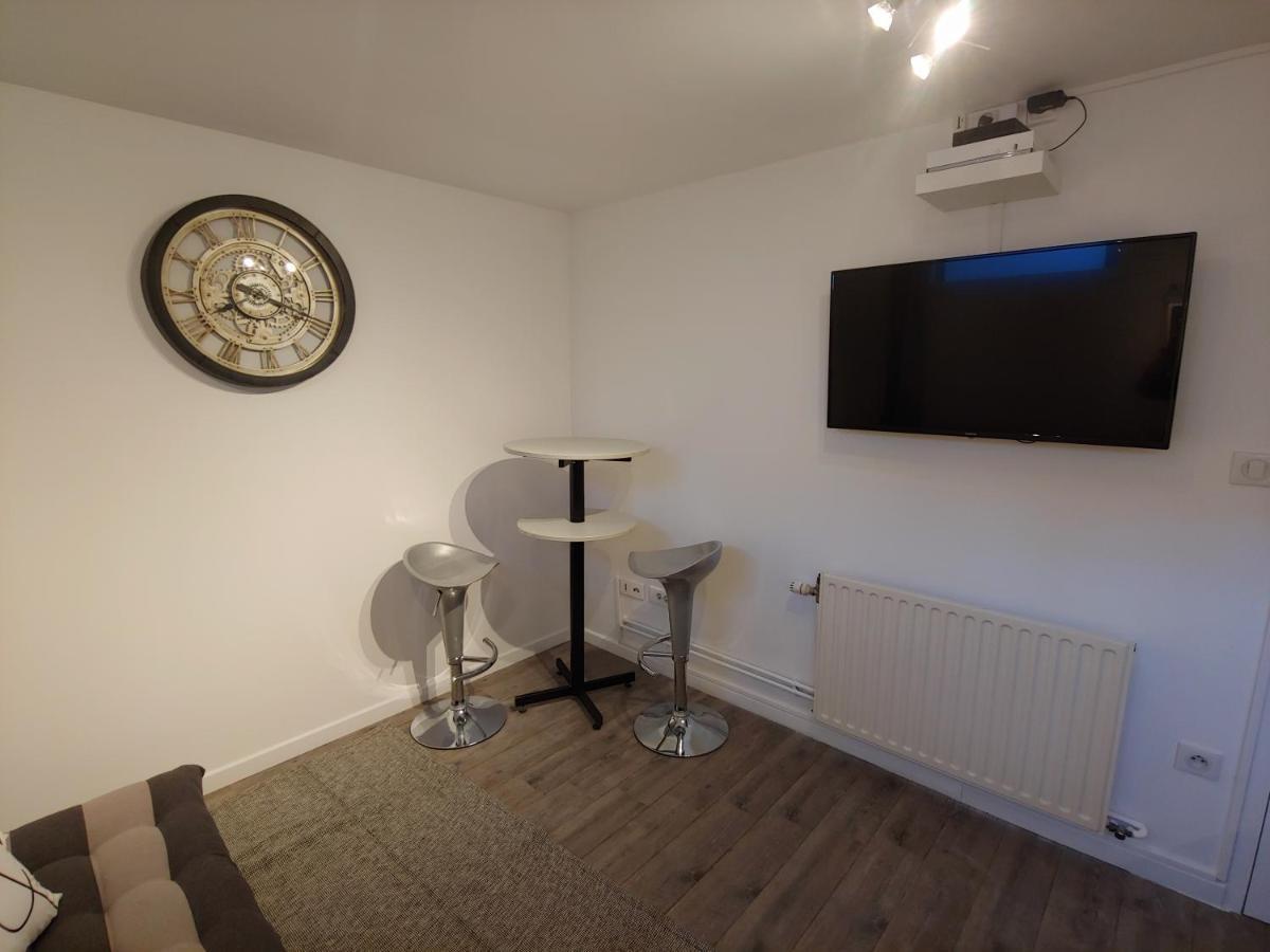Joli 2 Pieces Neuf Facon Casa De Papel - 131 Apartman Rouen Kültér fotó